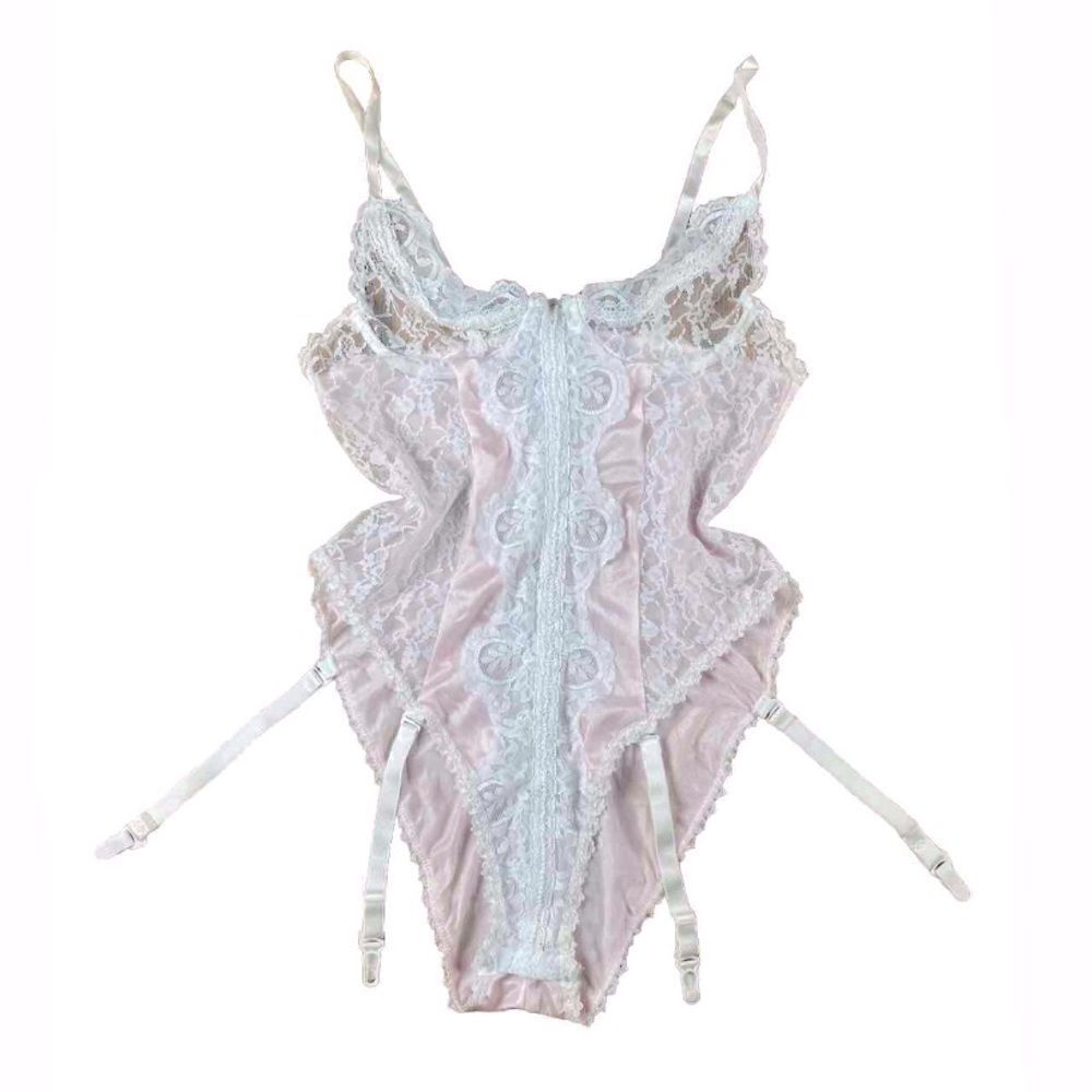 Faris Vintage 1960’s Pink and White Lace Beaded Lingerie Size M